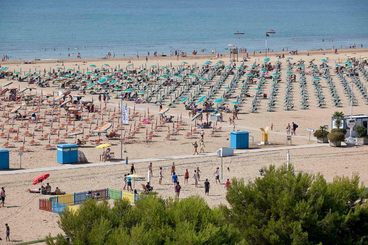 Villaggio Michelangelo Bibione Eksteriør billede