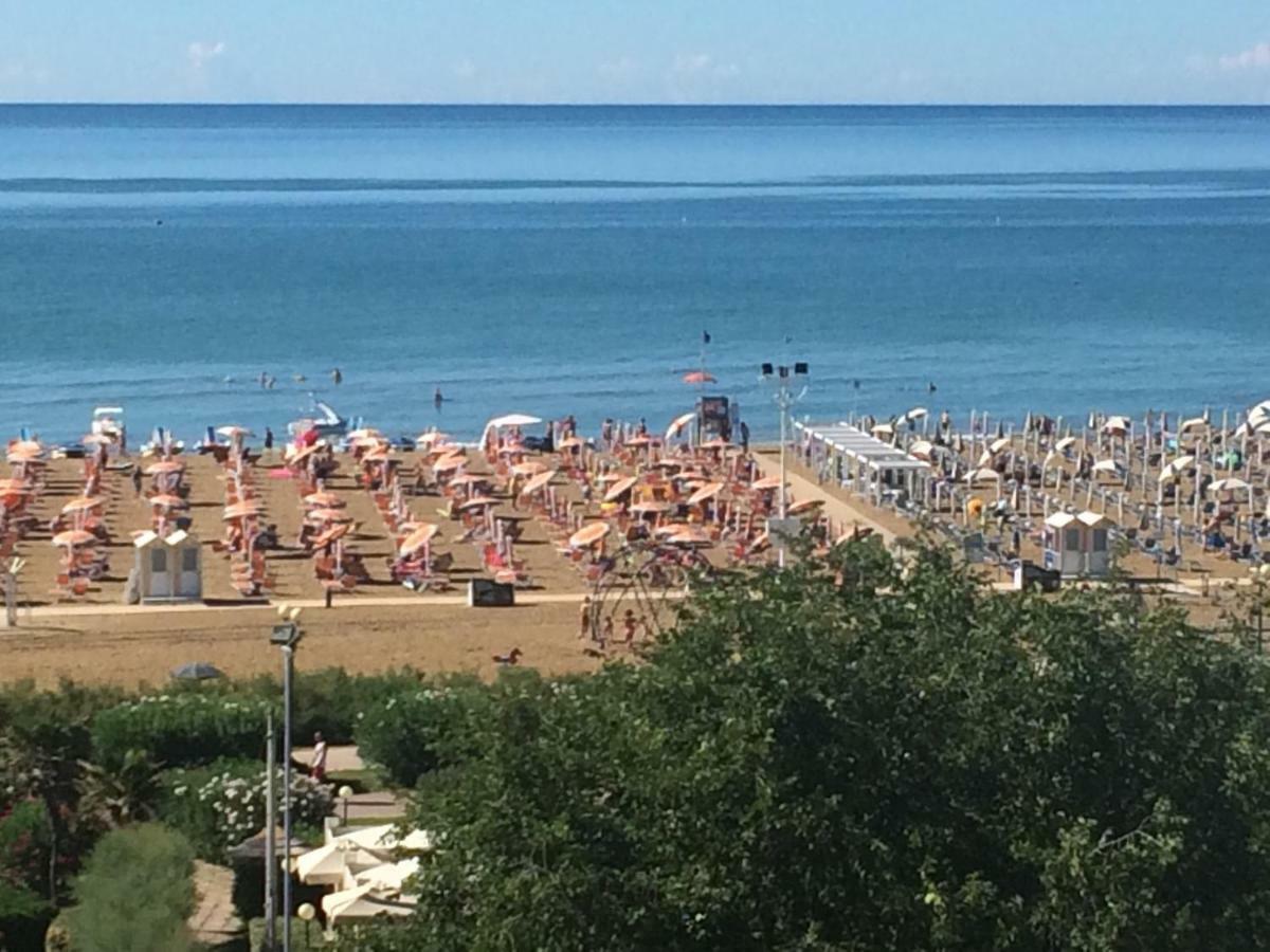 Villaggio Michelangelo Bibione Eksteriør billede